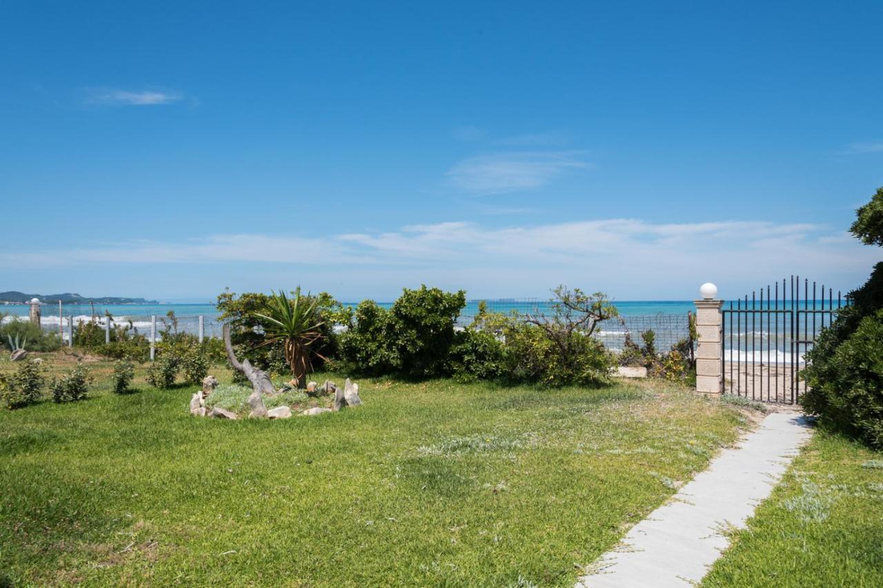 Dalas Beach House Almiros Beach Ngoại thất bức ảnh